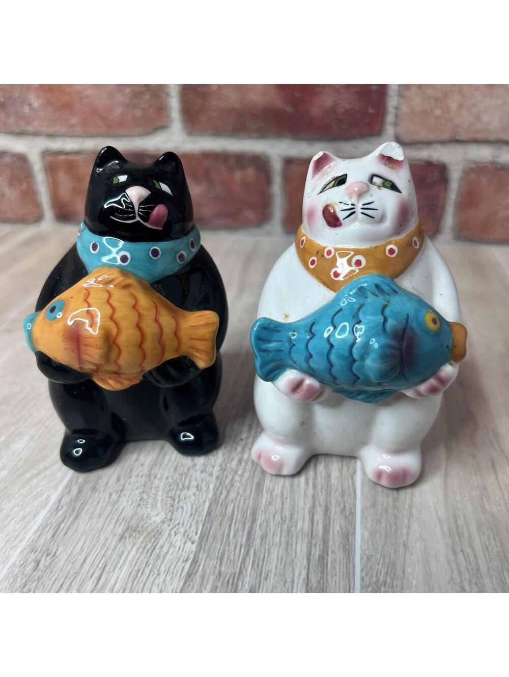 Vintage CLAY ART  White & Black - Fat Cat's Salt & Pepper Shaker - Rare
